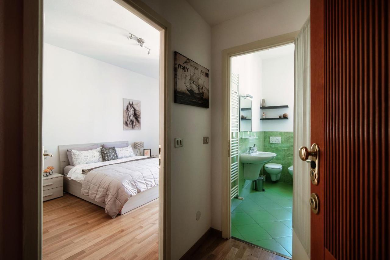 Anna'S Home Super Cozy Flat, With A/C, High Speed Wifi, Near The Lake And Public Transport Como Kültér fotó